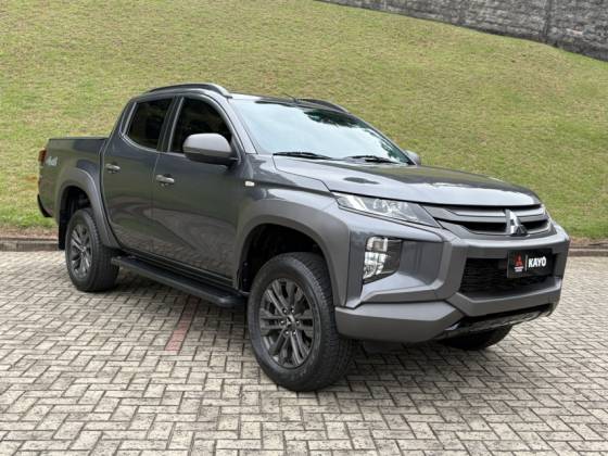MITSUBISHI L200 TRITON 2.4 16V TURBO DIESEL SPORT OUTDOOR GLS CD 4P 4X4 AUTOMÁTICO